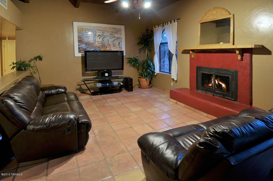1352 E King Rd, Tucson, AZ 85719 photo 6