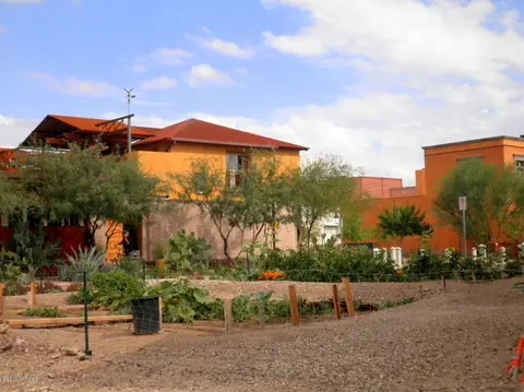 898 W Cushing St, Tucson, AZ 85745 photo 3