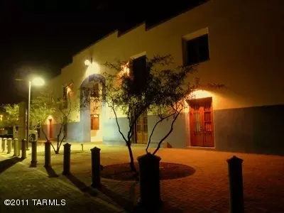 898 W Cushing St, Tucson, AZ 85745 photo 5