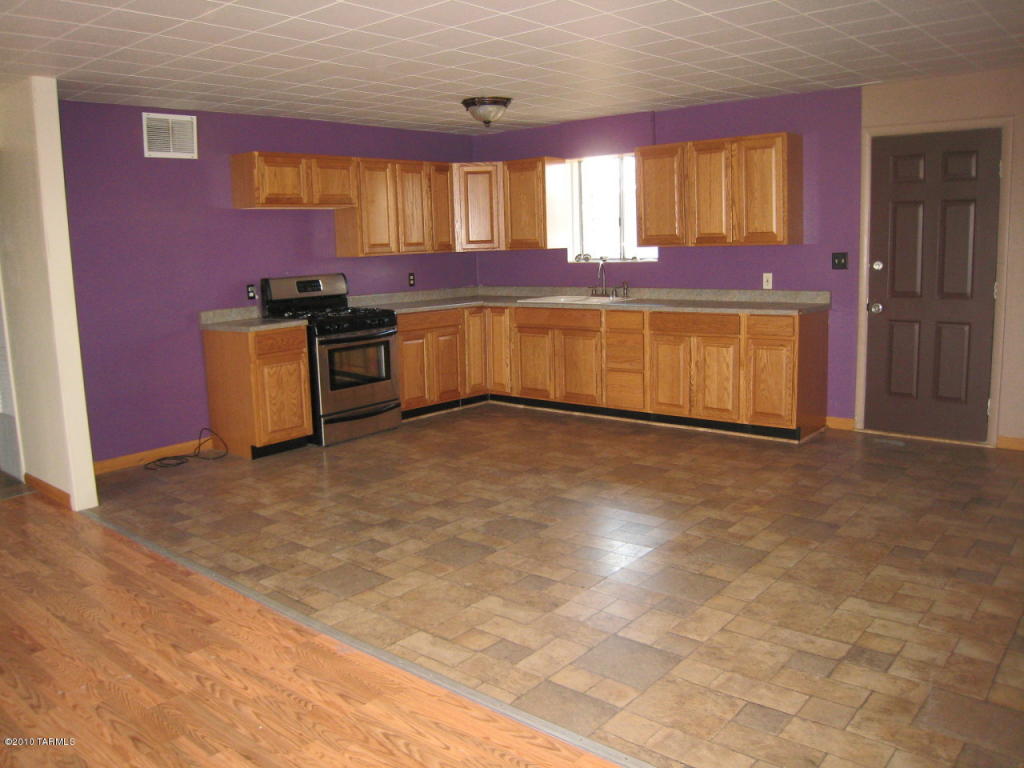 546 N Biddle Ave, Willcox, AZ 85643 photo 2