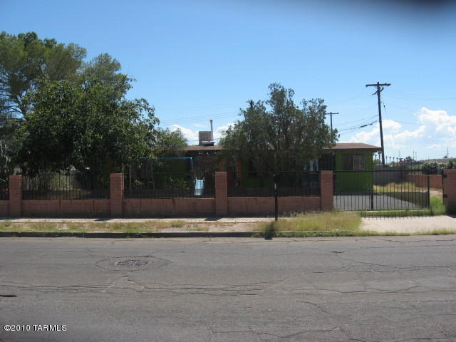 1102 E Fair St, Tucson, AZ 85714 photo 1