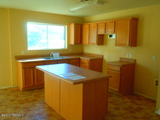 1576 E Salem, Tucson, AZ 85706 photo 3