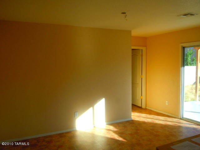 1576 E Salem, Tucson, AZ 85706 photo 4