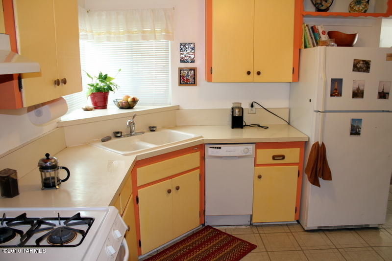 4902 E Montecito, Tucson, AZ 85711 photo 8
