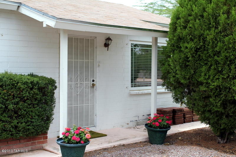 4902 E Montecito, Tucson, AZ 85711 photo 1