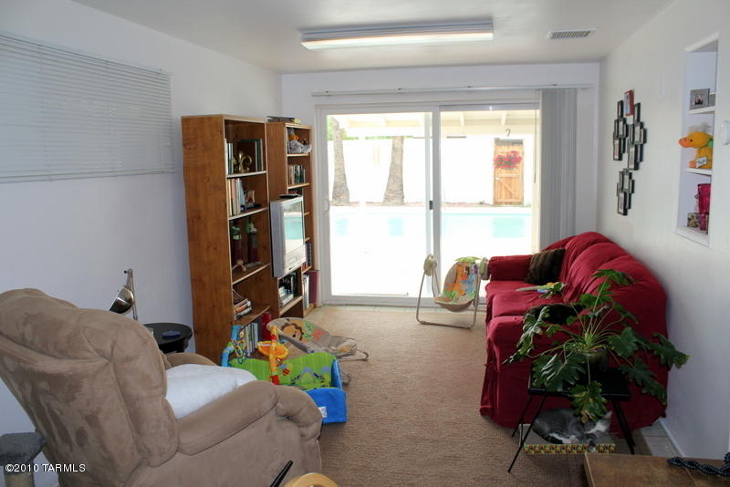 4902 E Montecito, Tucson, AZ 85711 photo 9
