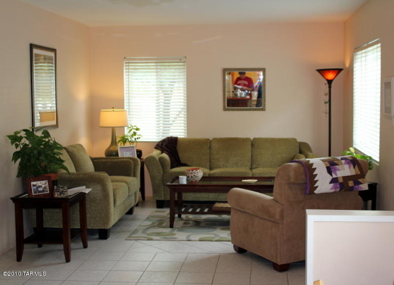 4902 E Montecito, Tucson, AZ 85711 photo 3