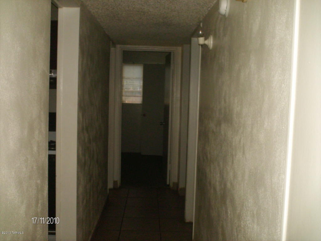 5658 E 24th St, Tucson, AZ 85711 photo 8