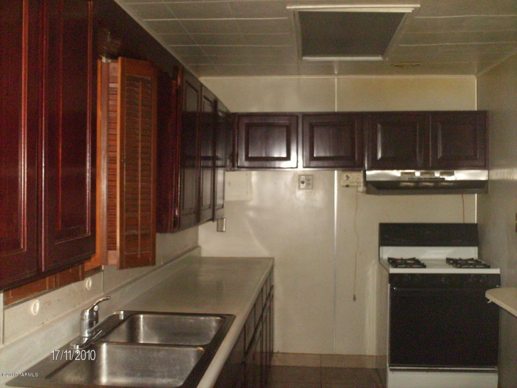 5658 E 24th St, Tucson, AZ 85711 photo 6