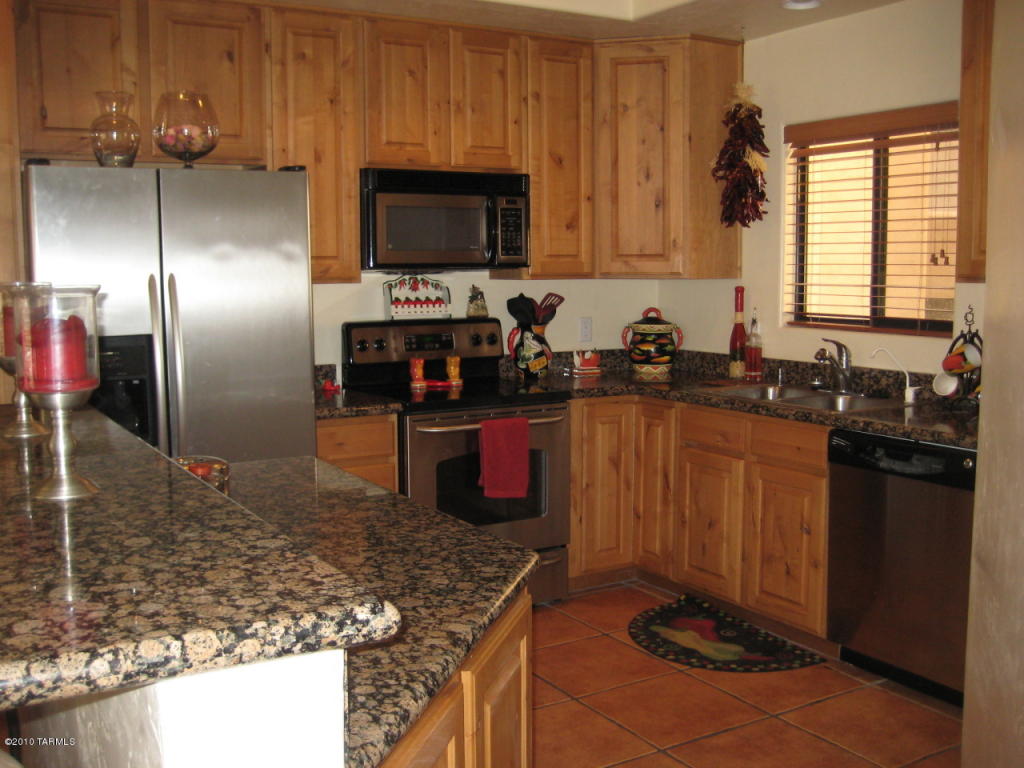 547 S Stephanie Loop, Tucson, AZ 85745 photo 8