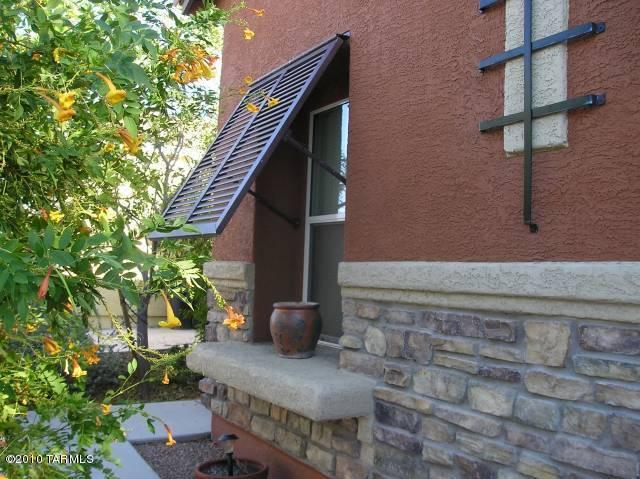 5082 E Desert Straw, Tucson, AZ 85756 photo 2