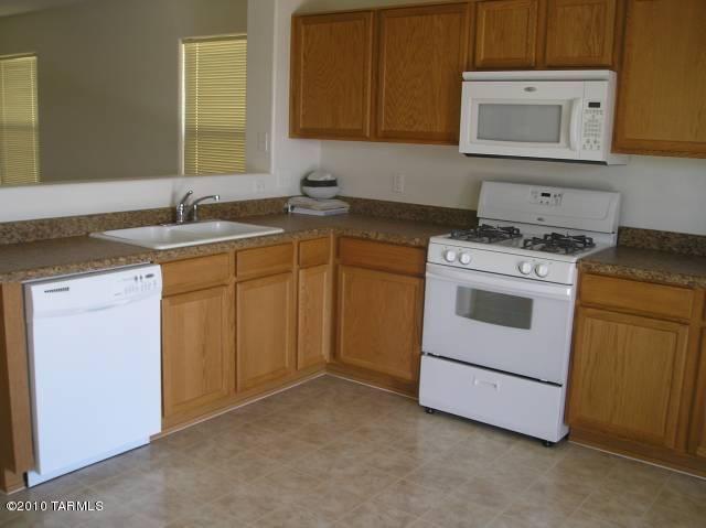 5082 E Desert Straw, Tucson, AZ 85756 photo 3
