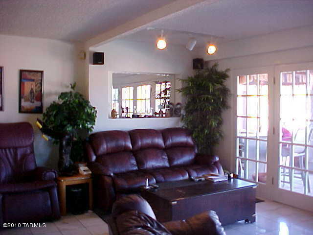 9041 E 2nd Pl, Tucson, AZ 85710 photo 13