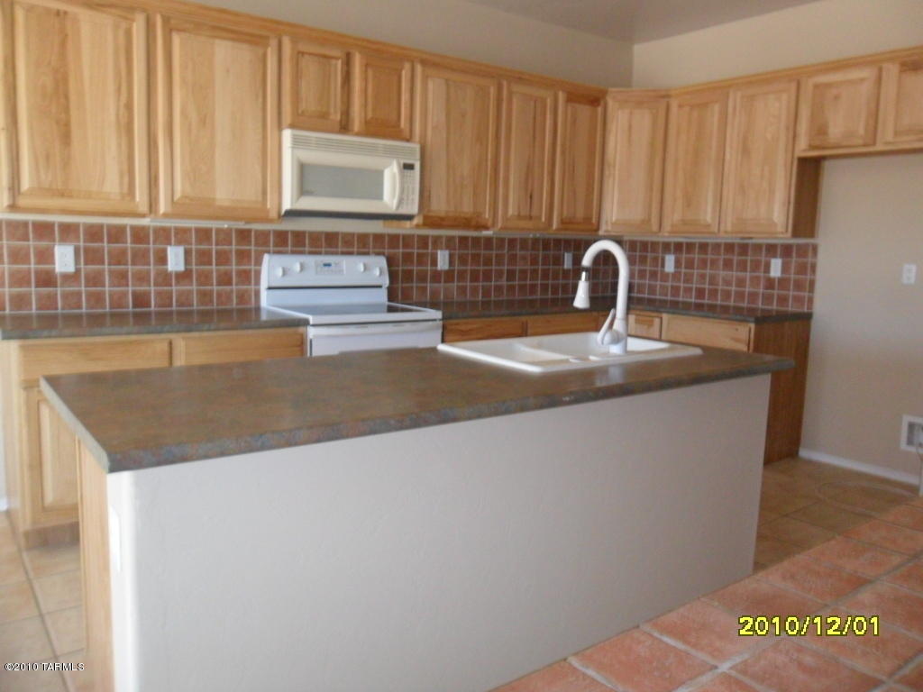 1160 N Vidal, Vail, AZ 85641 photo 5
