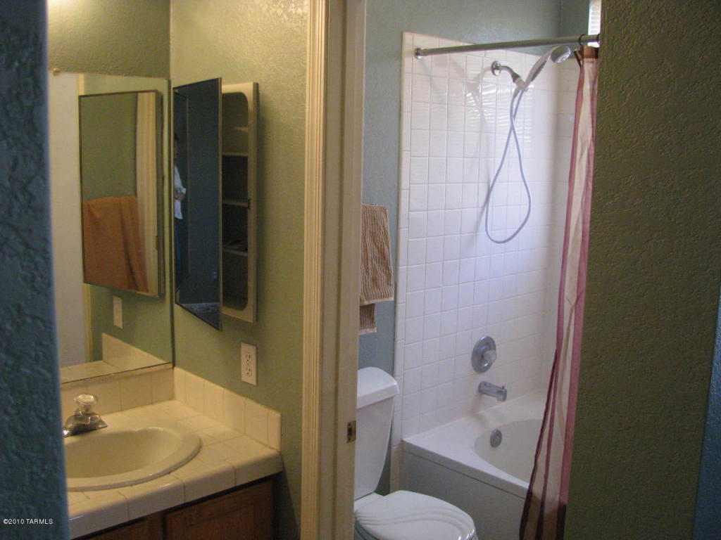 9087 E Ironbark St, Tucson, AZ 85747 photo 5