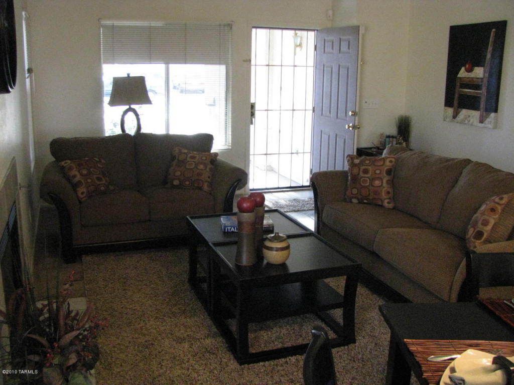 9087 E Ironbark St, Tucson, AZ 85747 photo 3