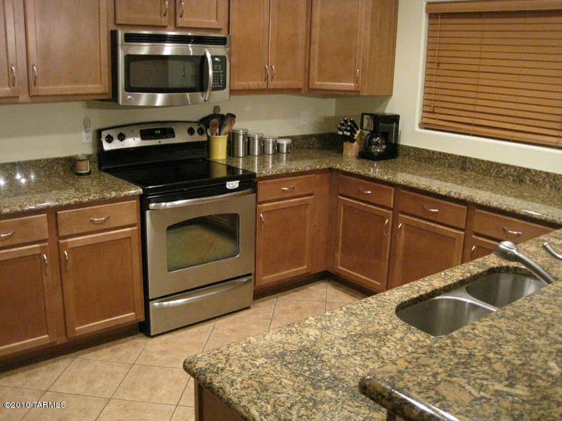 7491 E Fair Meadows Loop, Tucson, AZ 85756 photo 10