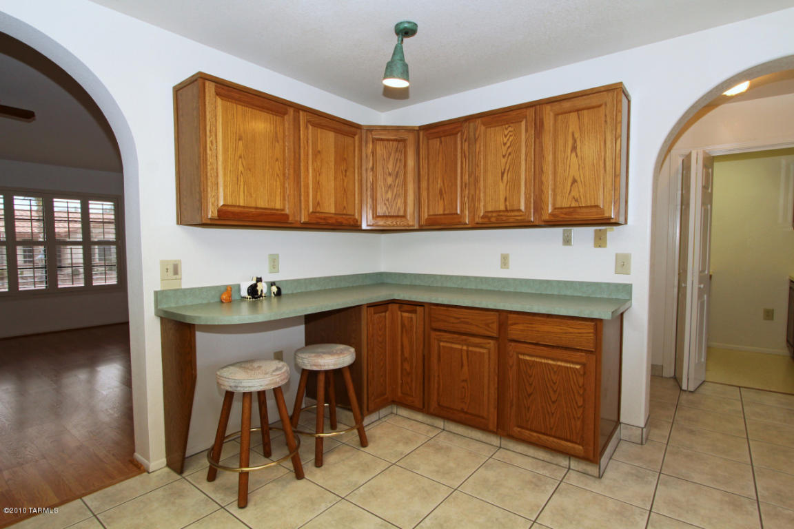 1181 E Haystack Dr, Oro Valley, AZ 85755 photo 6