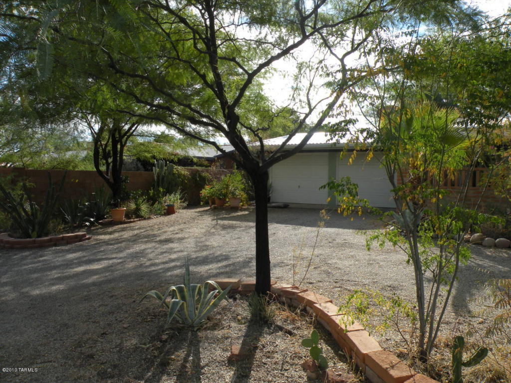 4402 E 6th St, Tucson, AZ 85711 photo 4
