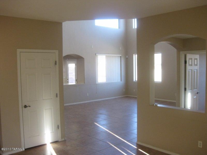 12943 E Turtle Spring Pl, Vail, AZ 85641 photo 2