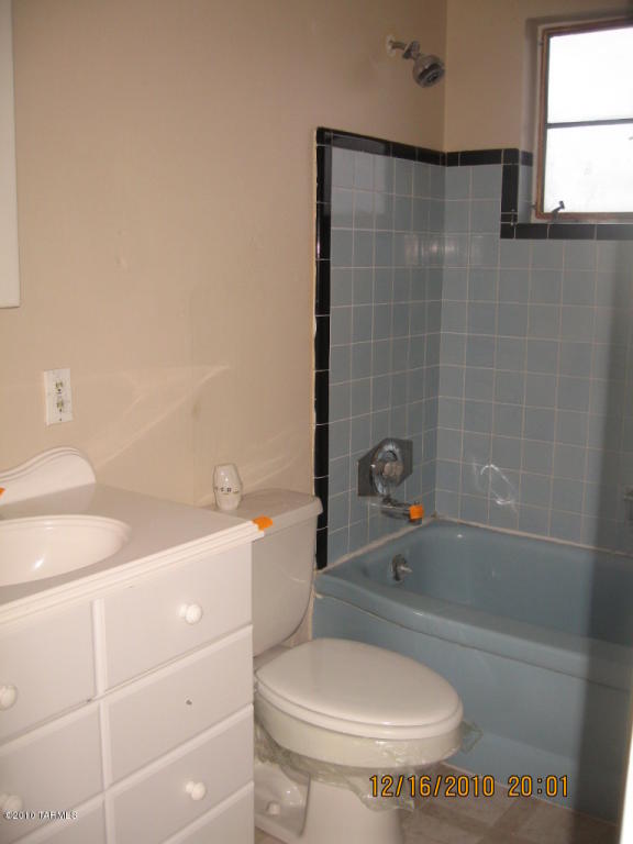 6409 Eli Dr, Tucson, AZ 85710 photo 9