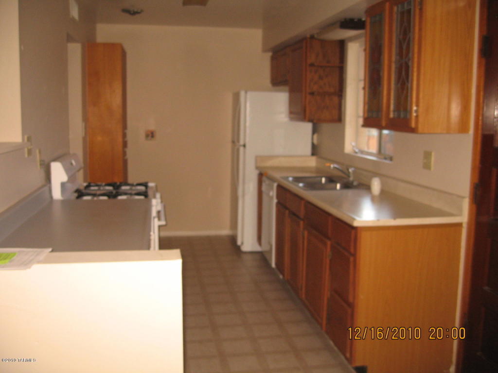 6409 Eli Dr, Tucson, AZ 85710 photo 7