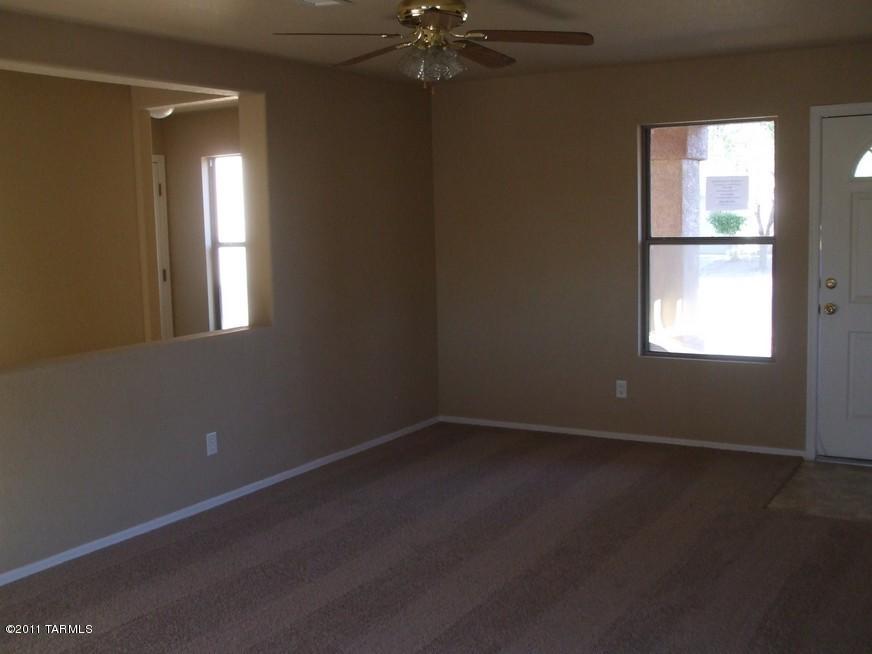 2605 E Cambridge Ring, Tucson, AZ 85706 photo 2