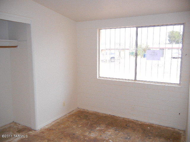 6728 E David Dr, Tucson, AZ 85730 photo 9