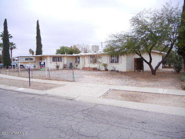 6728 E David Dr, Tucson, AZ 85730 photo 3