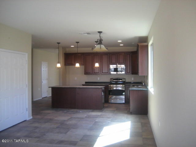 13781 E Carruthers St, Vail, AZ 85641 photo 3