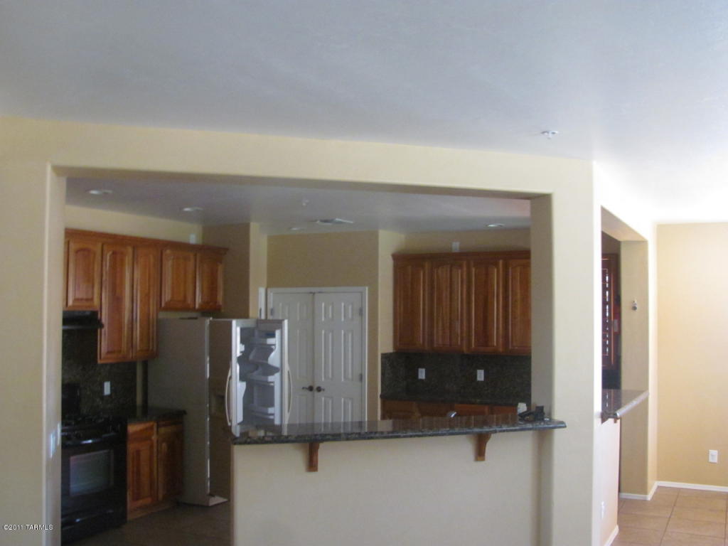 6850 S Salt Cedar, Tucson, AZ 85756 photo 2