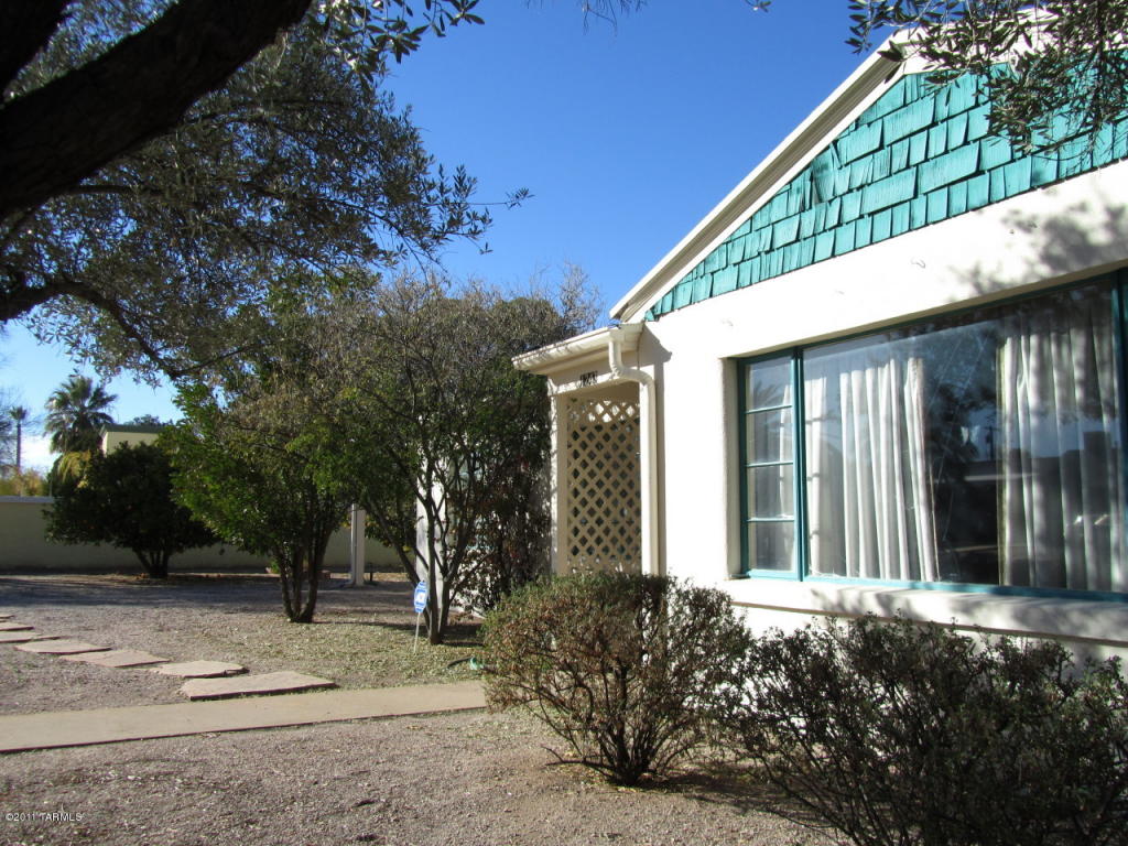 1243 E Hampton St, Tucson, AZ 85719 photo 14