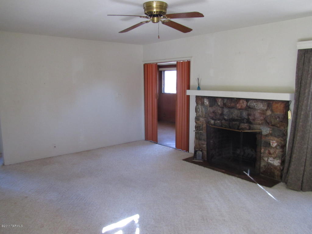 1243 E Hampton St, Tucson, AZ 85719 photo 4