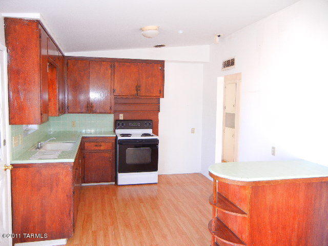655 E Post Rd, Benson, AZ 85602 photo 6