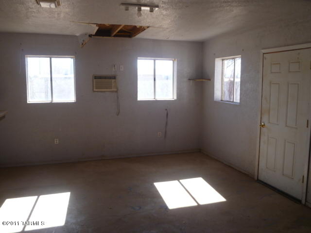 1027 E 2nd St, Douglas, AZ 85607 photo 6