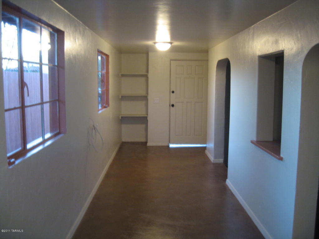 27 E Mac Iver Pl, Tucson, AZ 85705 photo 4