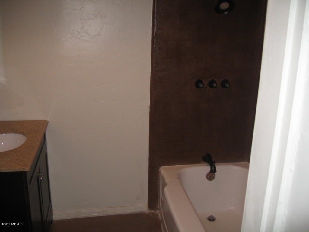 27 E Mac Iver Pl, Tucson, AZ 85705 photo 15