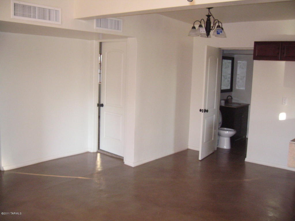 27 E Mac Iver Pl, Tucson, AZ 85705 photo 14