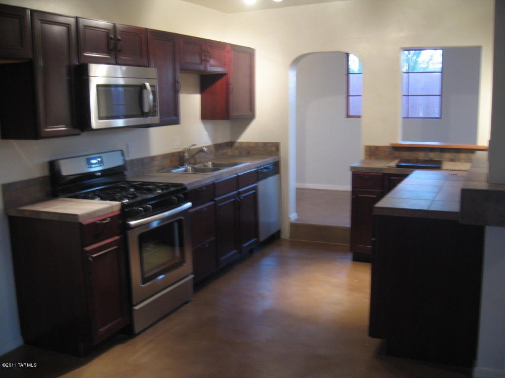 27 E Mac Iver Pl, Tucson, AZ 85705 photo 1