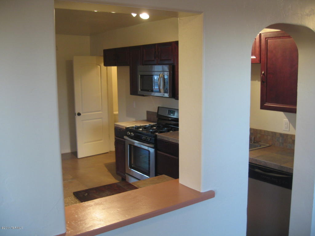 27 E Mac Iver Pl, Tucson, AZ 85705 photo 12