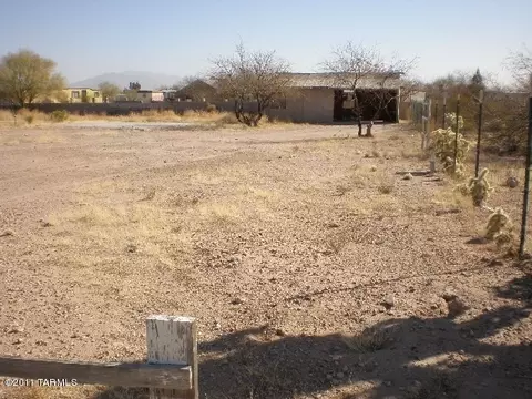 9872 S Desert Brush Loop, Tucson, AZ 85756 photo 5