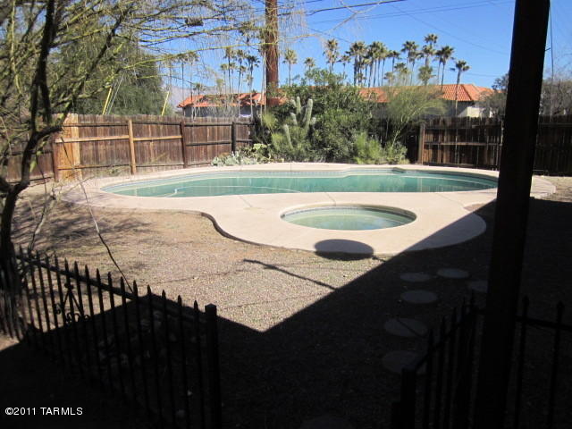 7061 E Baker St, Tucson, AZ 85710 photo 6
