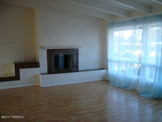 5912 Eli St, Tucson, AZ 85711 photo 3