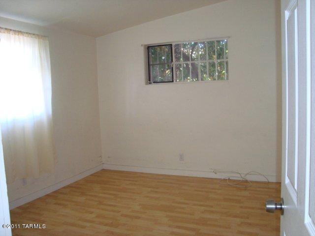 5912 Eli St, Tucson, AZ 85711 photo 6