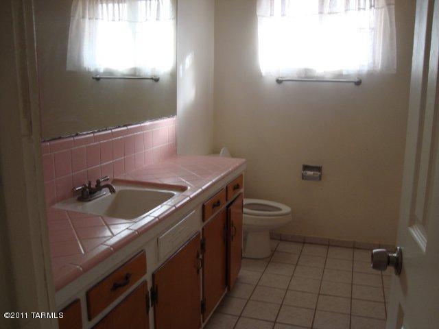 5912 Eli St, Tucson, AZ 85711 photo 7