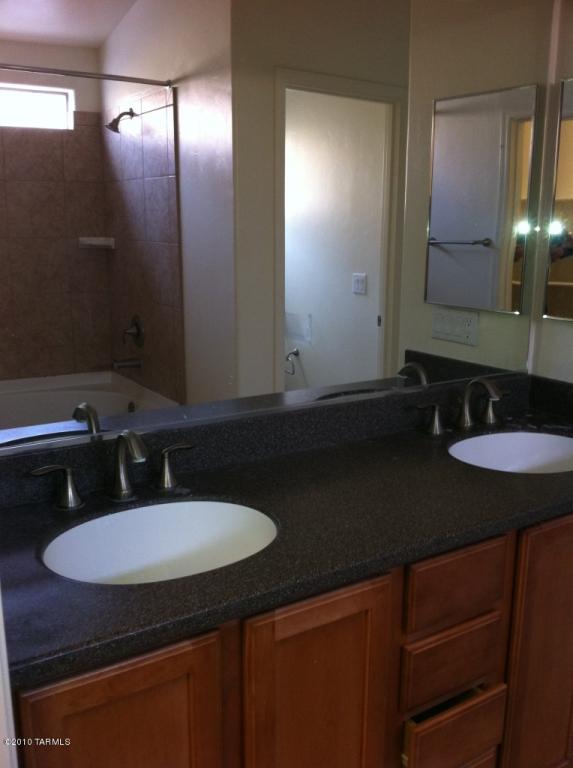 3985 E Shadow Br S, Tucson, AZ 85756 photo 5