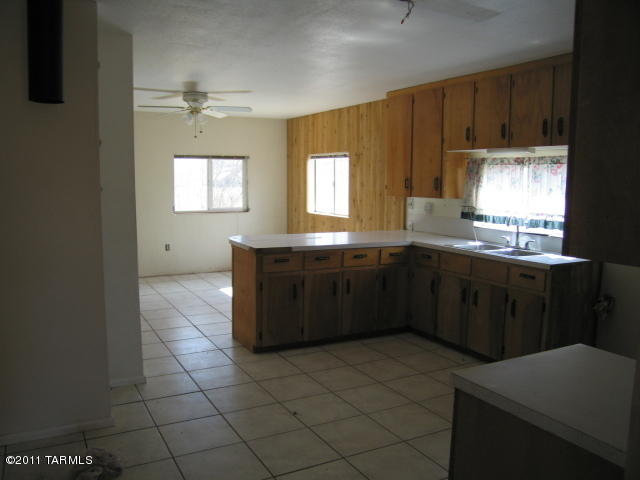 1501 E Spruce St, Pearce, AZ 85625 photo 5