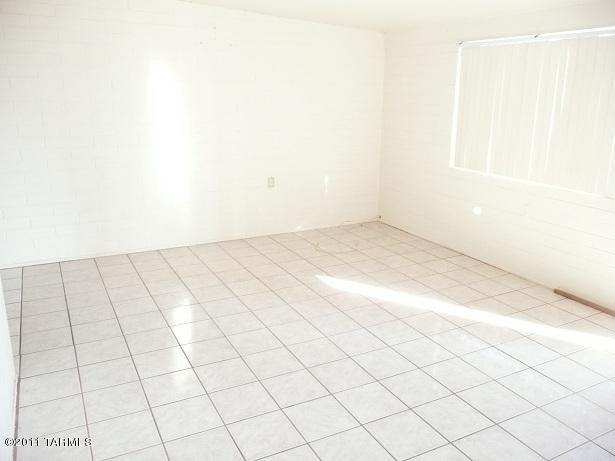 1523 E Wyoming, Tucson, AZ 85706 photo 3