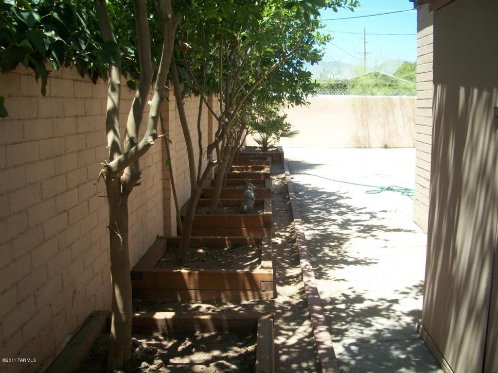 4655 E 8th, Tucson, AZ 85711 photo 16