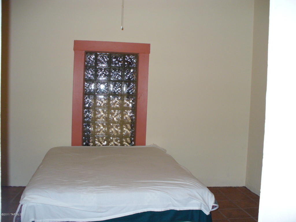 83025 E Bartolo Rd, Mammoth, AZ 85618 photo 15